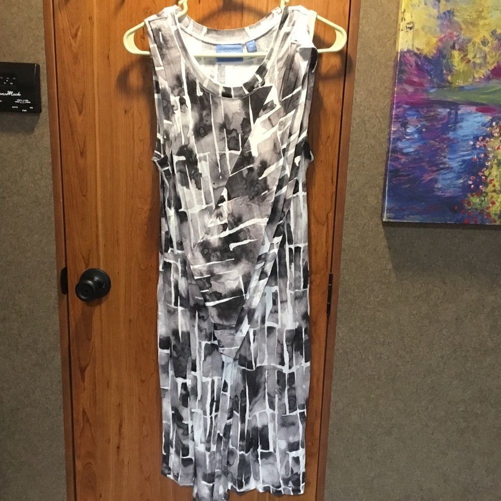 NWOT Vera Wang Wimply Vera Sleeveless Dress in Women’s Size PM